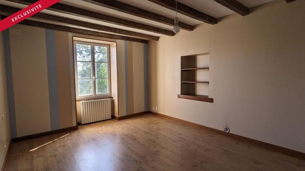 Grande demeure de bourg 17 ème rénovée