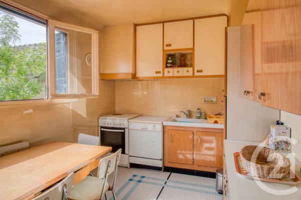 Maison à vendre  7 pièces - 121,37 m 2   ERMONT  - 95