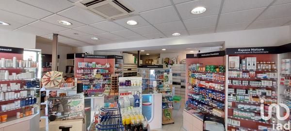 Immeuble à vendre 76 m² Saint-Victor-la-Coste