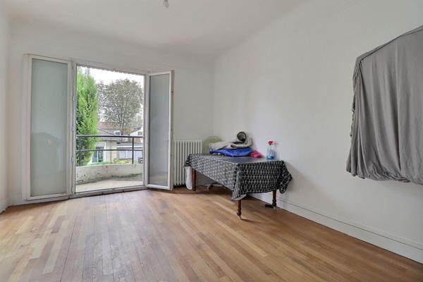 Maison Aubervilliers 11 pièce(s) 345 m2