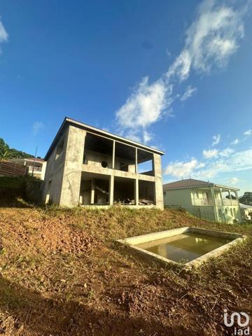 Maison 5 pièces de 220 m² à Ducos (97224)