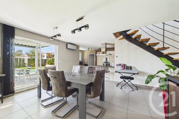 Maison à vendre  6 pièces - 131,67 m2 BRUGES - 33