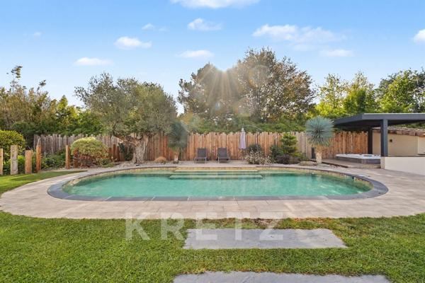 Villa de standing avec piscine et jacuzzi - En bordure de la forêt et lac de La Ramée