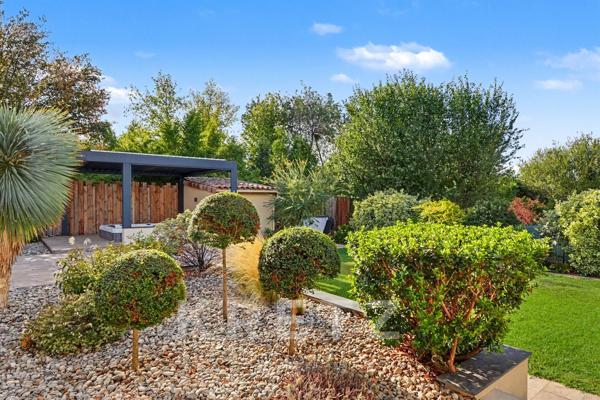 Villa de standing avec piscine et jacuzzi - En bordure de la forêt et lac de La Ramée