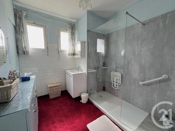 Maison à vendre  5 pièces - 102 m 2   ST QUENTIN DE BARON  - 33