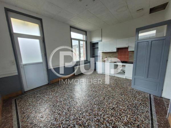 Immeuble à vendre à Cambrai - Réf. dou17281