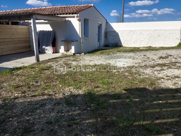 Immeuble mixte de 56 m²