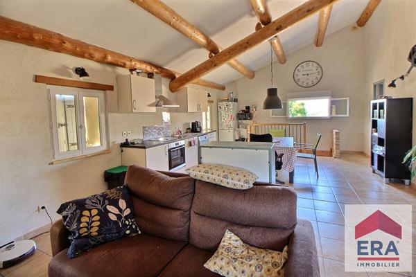 Appartement Saint Just  d'Ardèche - 3 pièces  - 66 m2