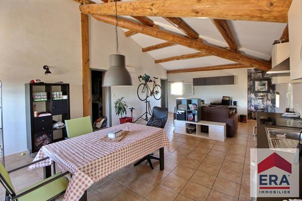 Appartement Saint Just  d'Ardèche - 3 pièces  - 66 m2