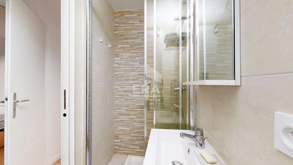 NICE - FLEURS : JOLI 2 PIÈCES AU CALME