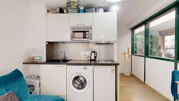 NICE - FLEURS : JOLI 2 PIÈCES AU CALME