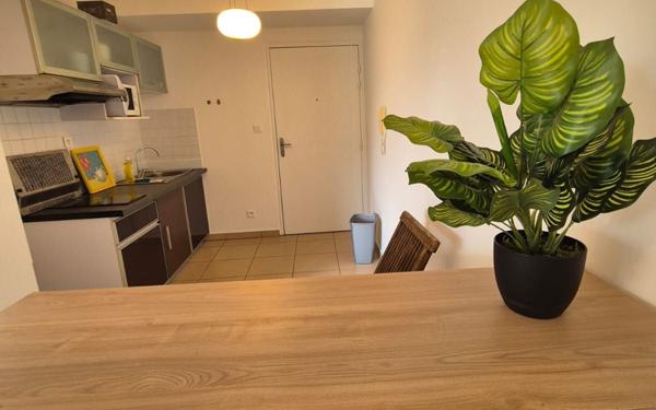 Appartement à louer    2 pièces •  Saint-Denis