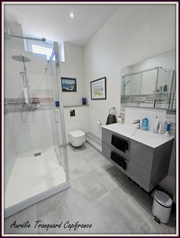 Maison à vendre 7 pièces SAINT JEAN D'ANGELY centre (17) 135m² avec Grand GARAGE, 3 chambres et 1 bureau