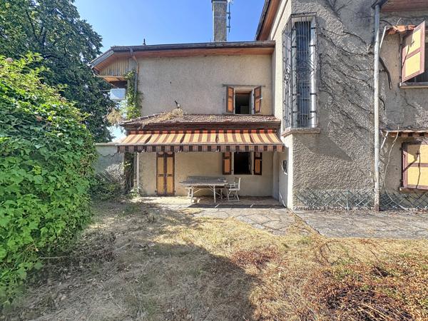 Maison
         7 pièces
        - 210 m² 347 000 € *