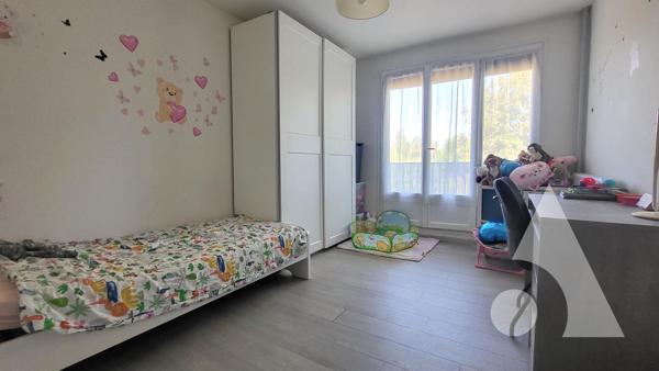 Appartement 5 pièces 96.16 m2
