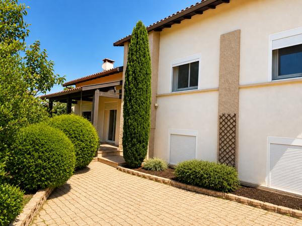 Maison familiale 125m2 avec piscine à Montauban -- Possibilité de détacher terrain constructible - Montauban (82000)