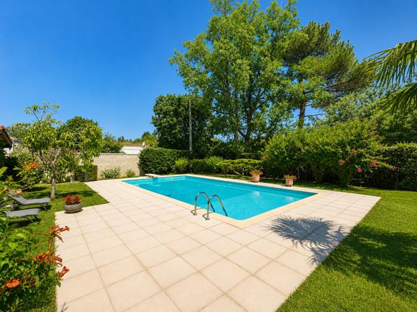 Maison familiale 125m2 avec piscine à Montauban -- Possibilité de détacher terrain constructible - Montauban (82000)