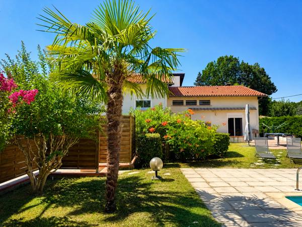 Maison familiale 125m2 avec piscine à Montauban -- Possibilité de détacher terrain constructible - Montauban (82000)