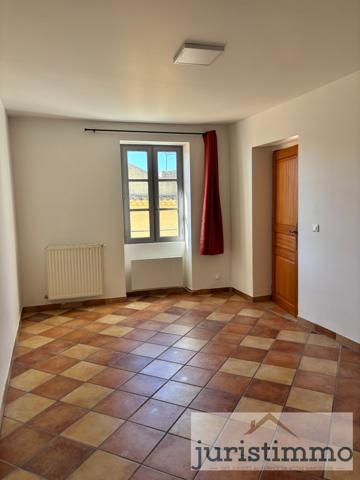 Appartement T2 dans immeuble de caractère à Pont-St-Esprit
