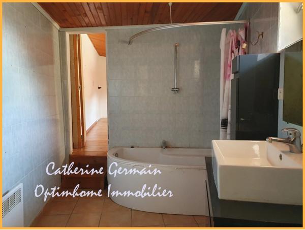 À Laure-Minervois (11) – Ensemble immobilier à rénover : un projet global plein de potentiel