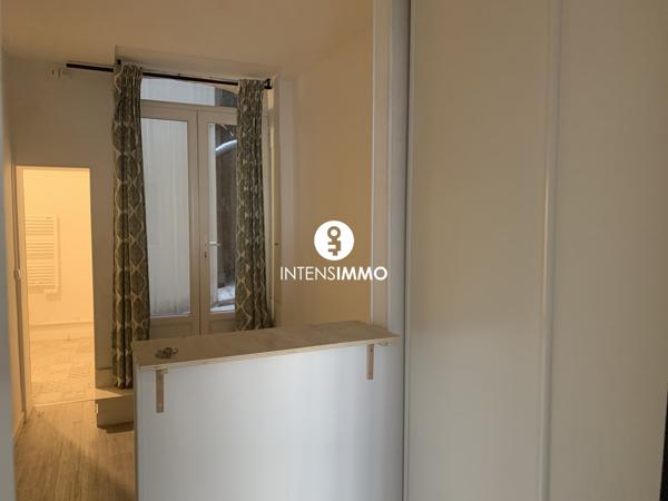 Appartement 2 pièces - 34m² - Bordeaux - Saint Pierre 866 € f t