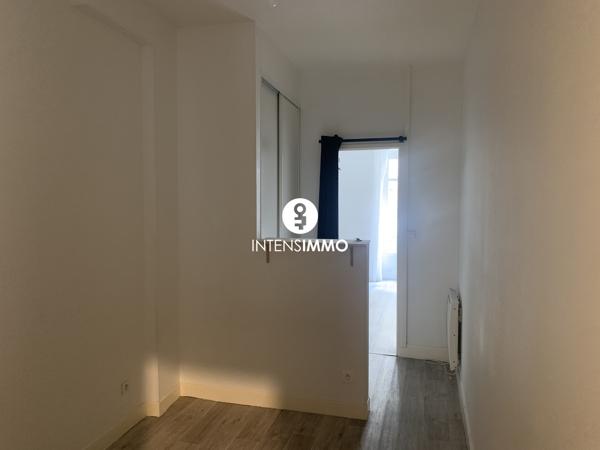 Appartement 2 pièces - 34m² - Bordeaux - Saint Pierre 866 € f t
