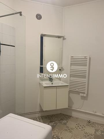 Appartement 2 pièces - 34m² - Bordeaux - Saint Pierre 866 € f t