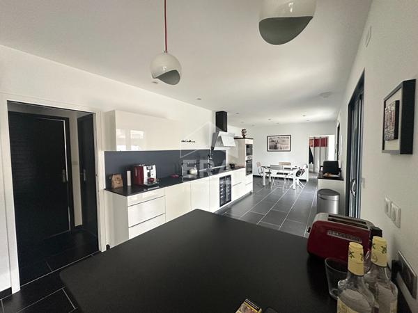 A  VENDRE 13011 MARSEILLE EOURES MAISON PLAIN PIED T4 DE 127M² SUR 487M² DE JARDIN GARAGE PISCINE