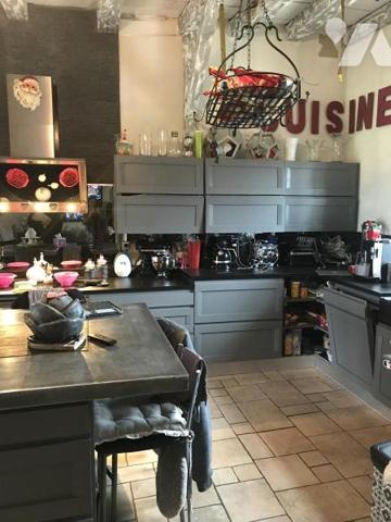 Proche Guingamp - Ancien Manoir avec piscine sur parc de 3 hectares