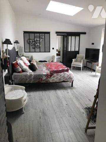 Proche Guingamp - Ancien Manoir avec piscine sur parc de 3 hectares