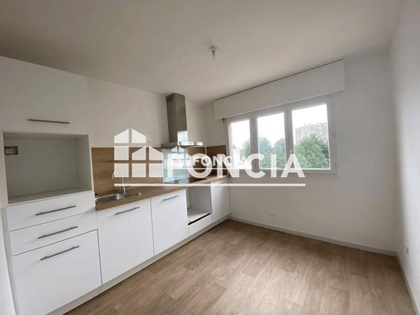 Location Appartement 2 pièces 51.3 m² - 76 RUE PIERRE ET MARIE CURIE Limoges 87000