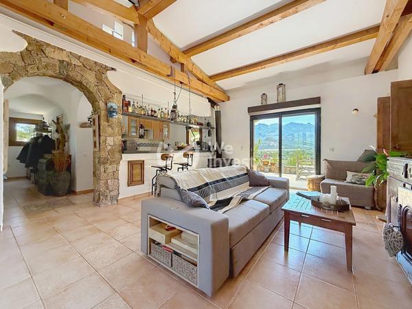 Propriété du XVIIIème siècle sur 1 hectare de terrain
