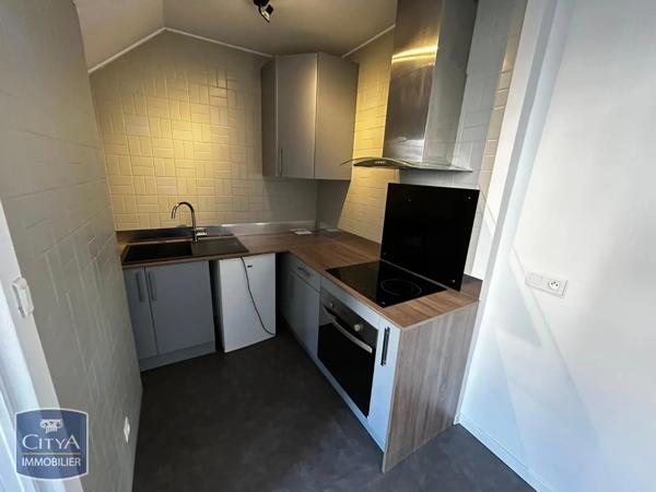 Maison à louer 2 pièces 43.04m² Cholet (49300)