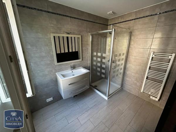 Maison à louer 2 pièces 43.04m² Cholet (49300)