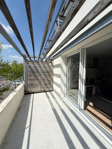 Appartement T4 de 75,36 M² avec ascenseur, balcon, 3 chambres, GARAGE et parking numéroté. VANNES quartier BEAUPRE KERSEC