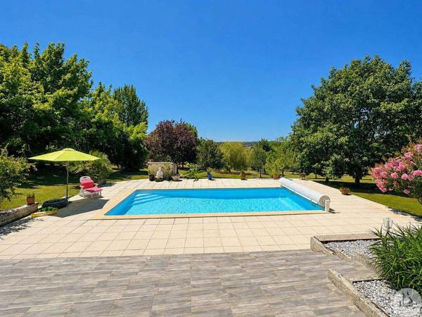 Périgourdine modernisée avec piscine