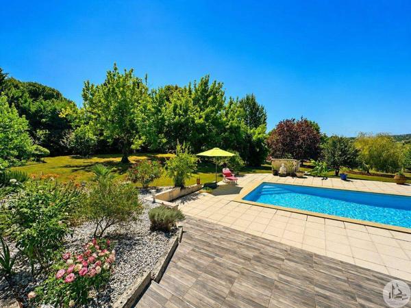 Périgourdine modernisée avec piscine