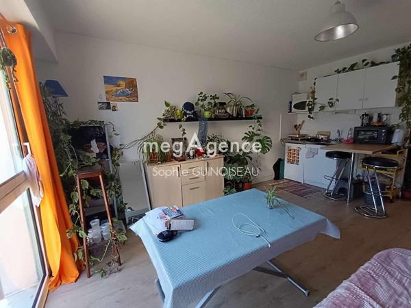 Appartement à CHOLET, 49300 - 1 pièce 24m²