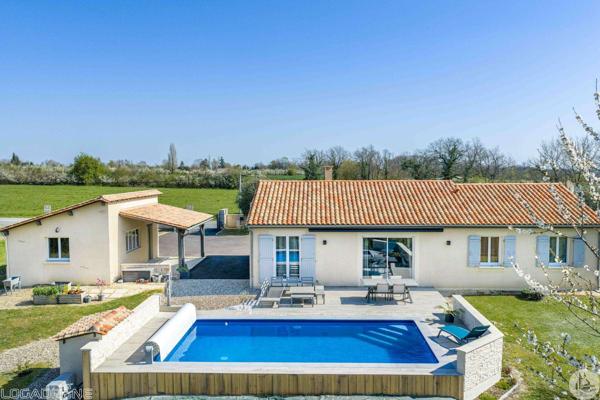 Maison de plain pied de 112m2, garage, piscine
