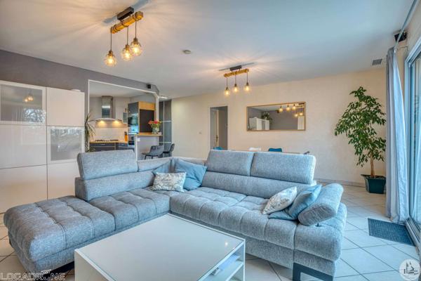 Maison de plain pied de 112m2, garage, piscine