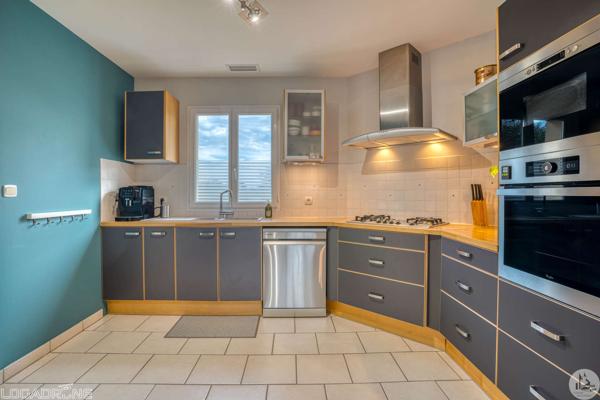 Maison de plain pied de 112m2, garage, piscine
