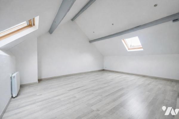 TOURS - Quartier Febvotte
Maison familiale avec ascenseur, garage, cour et appentis