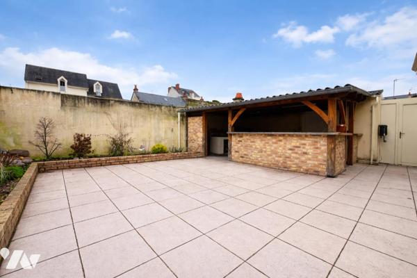 TOURS - Quartier Febvotte
Maison familiale avec ascenseur, garage, cour et appentis