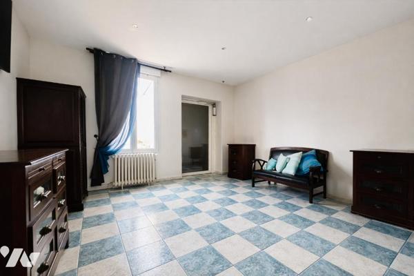 TOURS - Quartier Febvotte
Maison familiale avec ascenseur, garage, cour et appentis