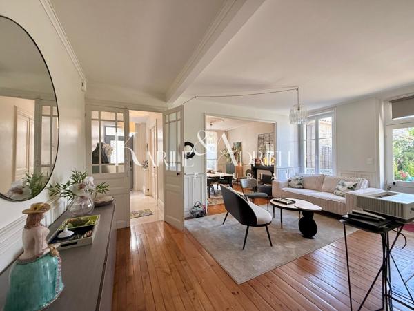 Maison bourgeoise de centre-ville aux prestations rares !