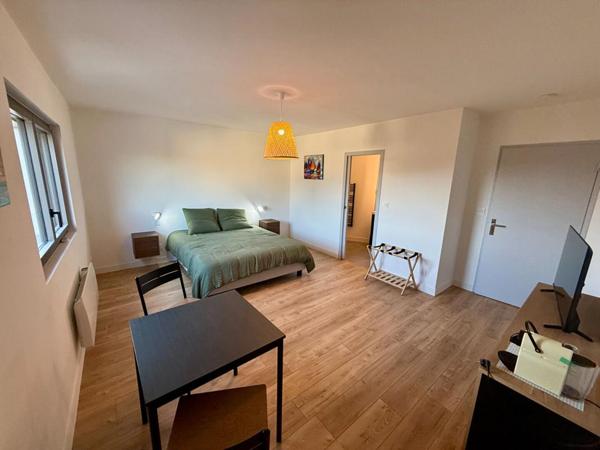 Arradon-Moustoir- Maison 194m 2  env . 5 suites- Garage
