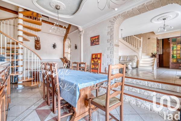 Maison à vendre 10 pièces 217 m² Saint-Pathus