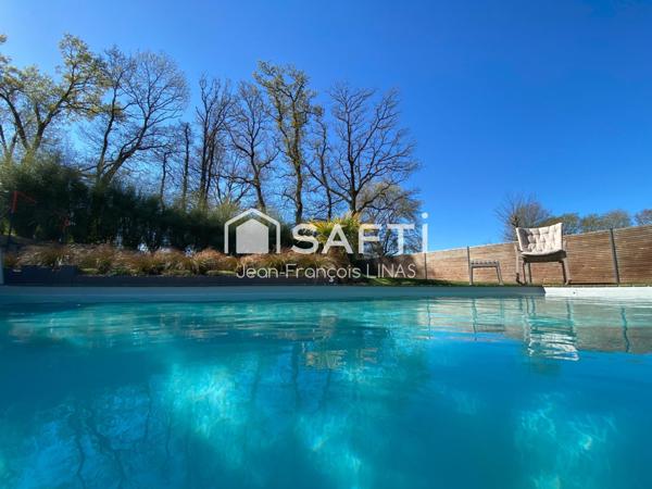 Maison contemporaine avec piscine à 8 mn de Vannes, en impasse dans un environnement buccolique et sans vis-à-vis