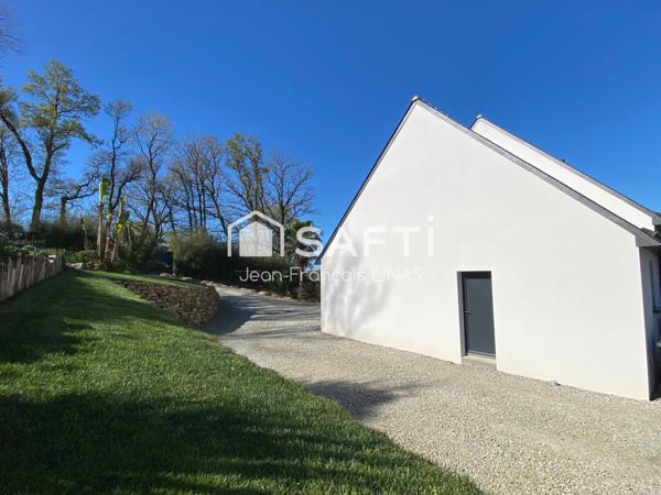Maison contemporaine avec piscine à 8 mn de Vannes, en impasse dans un environnement buccolique et sans vis-à-vis