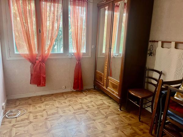 Appartement type 4 avec 2 ch, cave, garage fermé, balcon à canclaux'proce.,